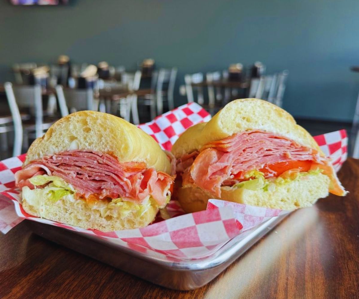 Surefire Pizza - Cold Italian Sub & Dining Room Atmosphere