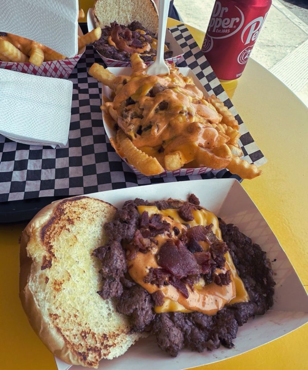 Photos for Chubzies Burgers