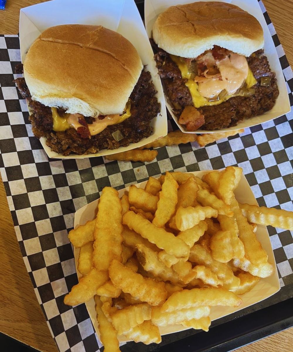 Photos for Chubzies Burgers