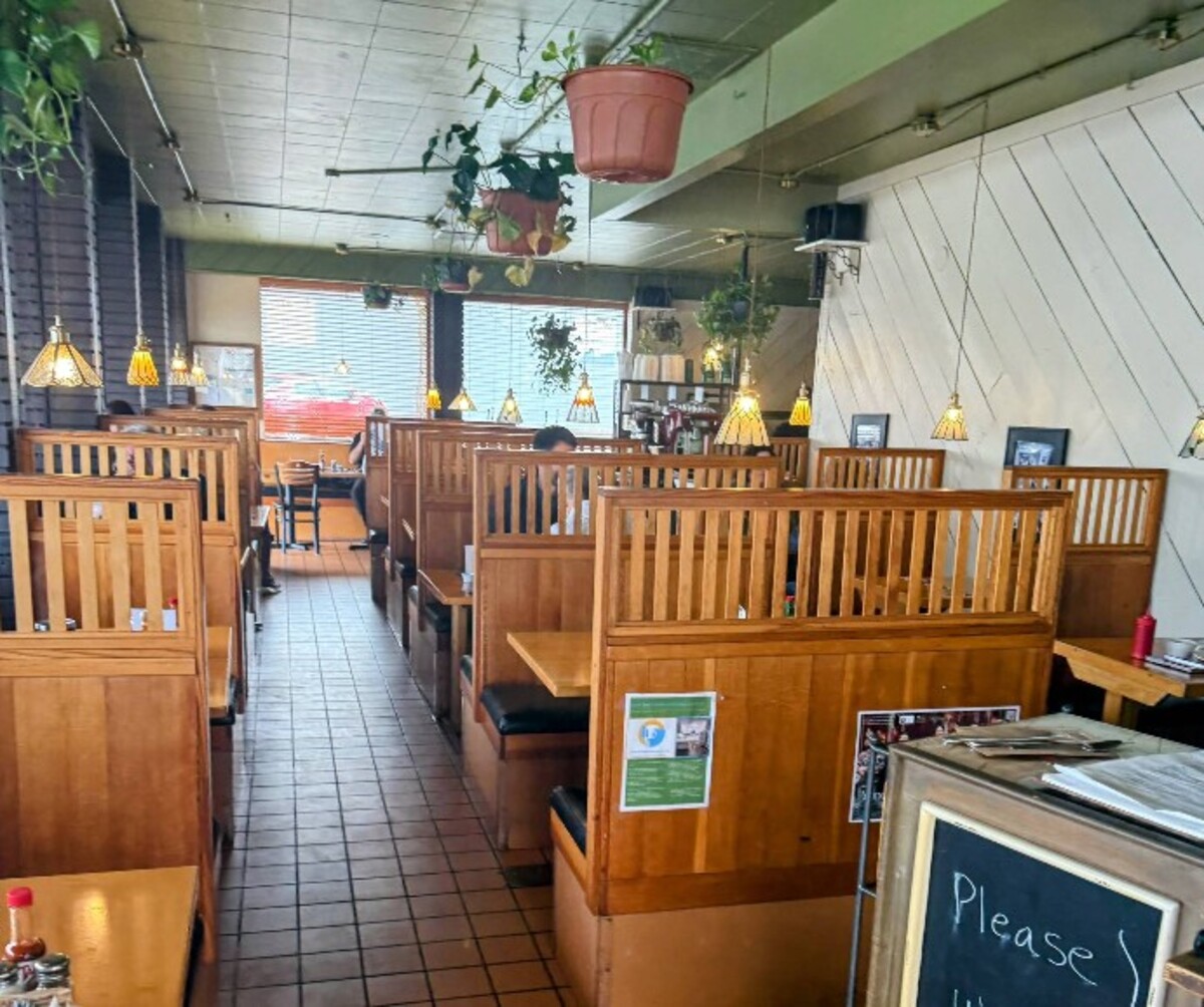 at Glenwood Restaurant located in Eugene OR