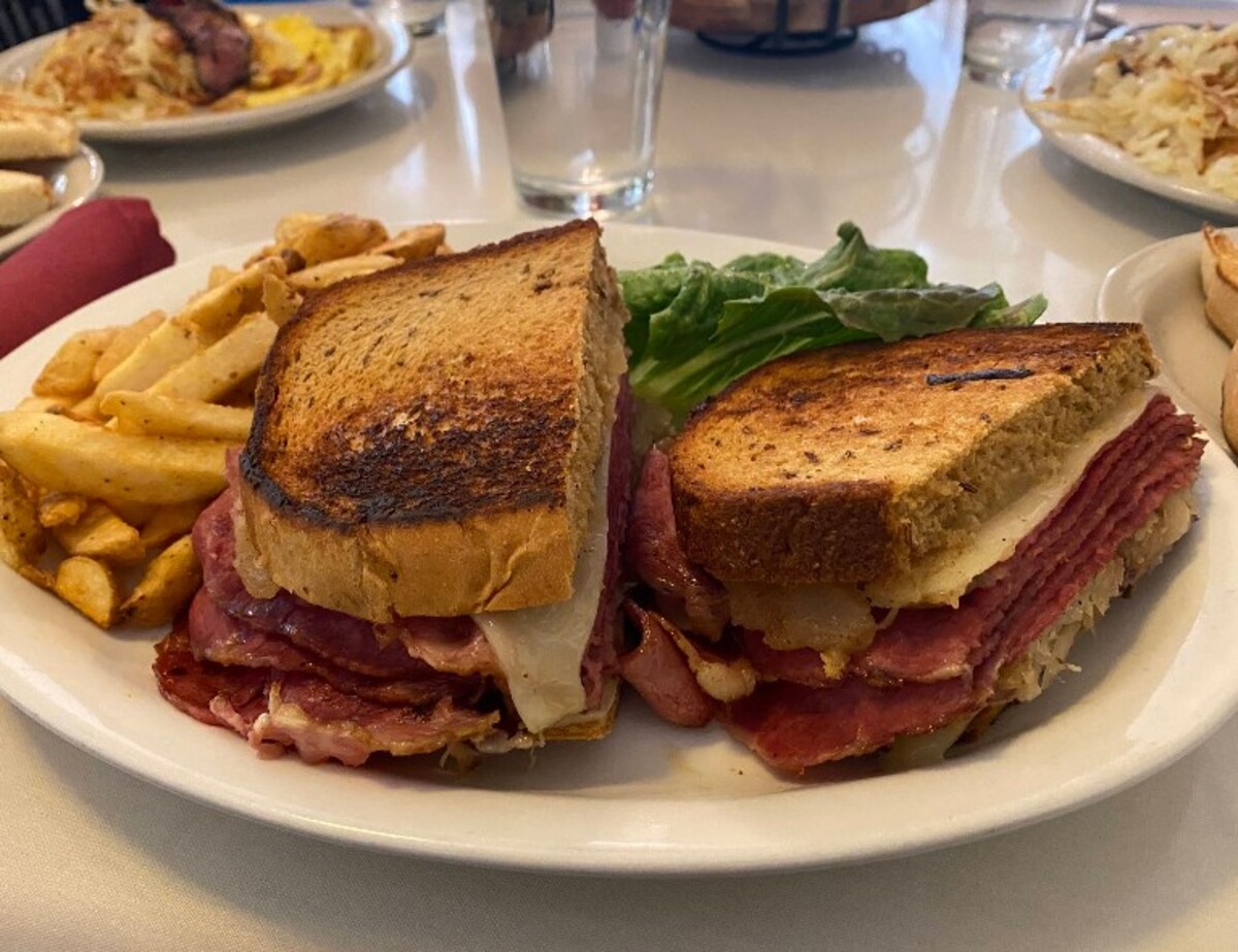 Food at The Bear Paw Cafe located in St. George UT