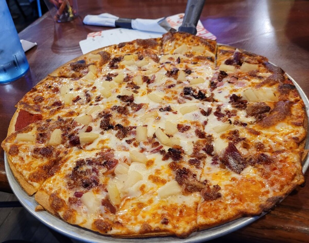 Food at Tailgators located in Brandon, SD