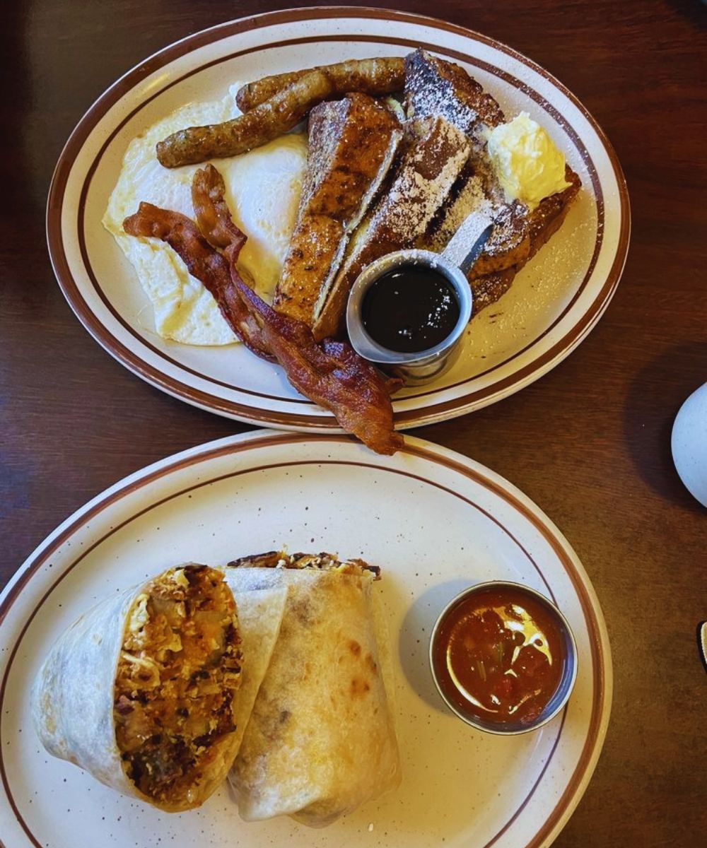 Photos for Eat'n Park Restaurant