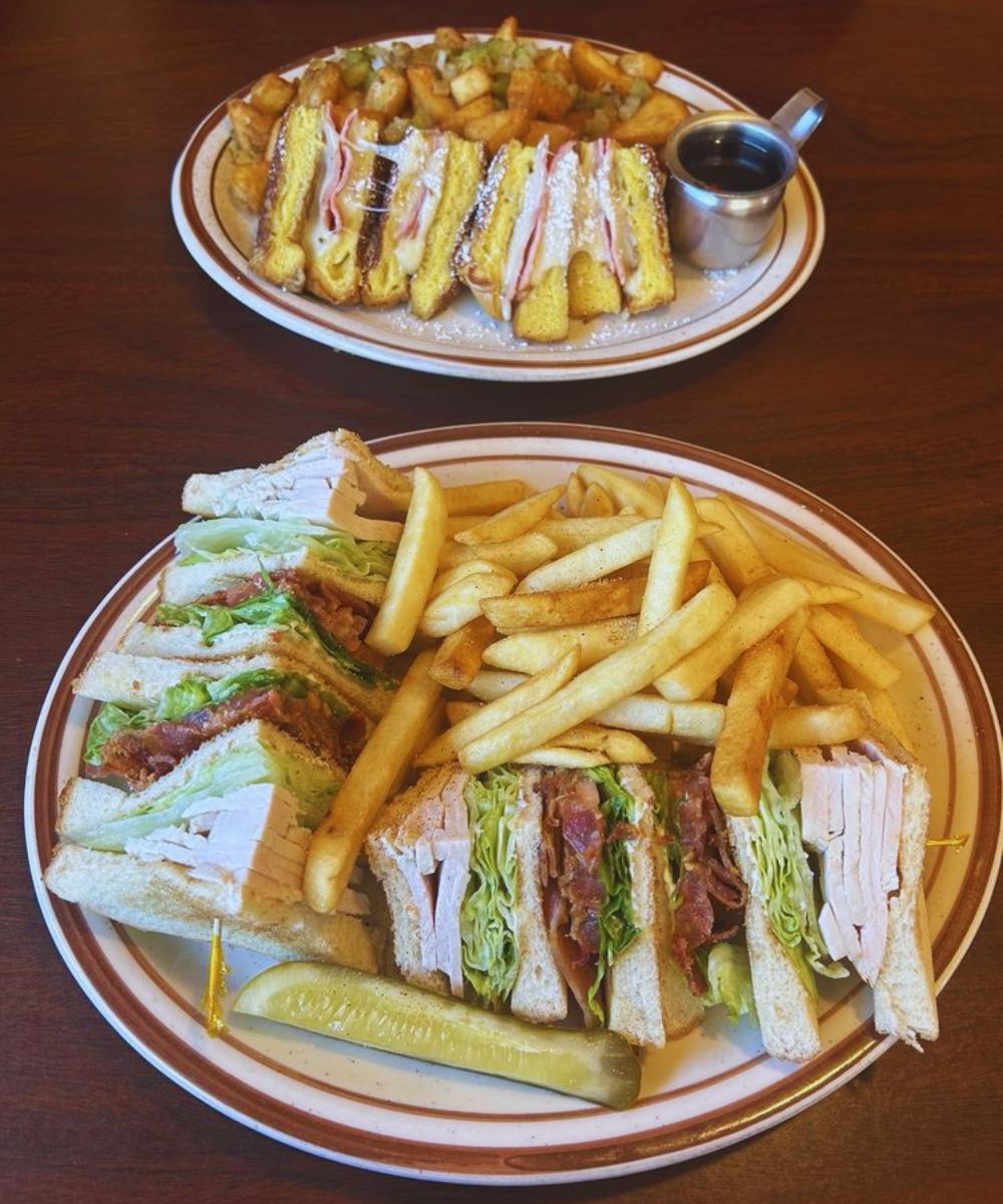 Photos for Eat'n Park Restaurant