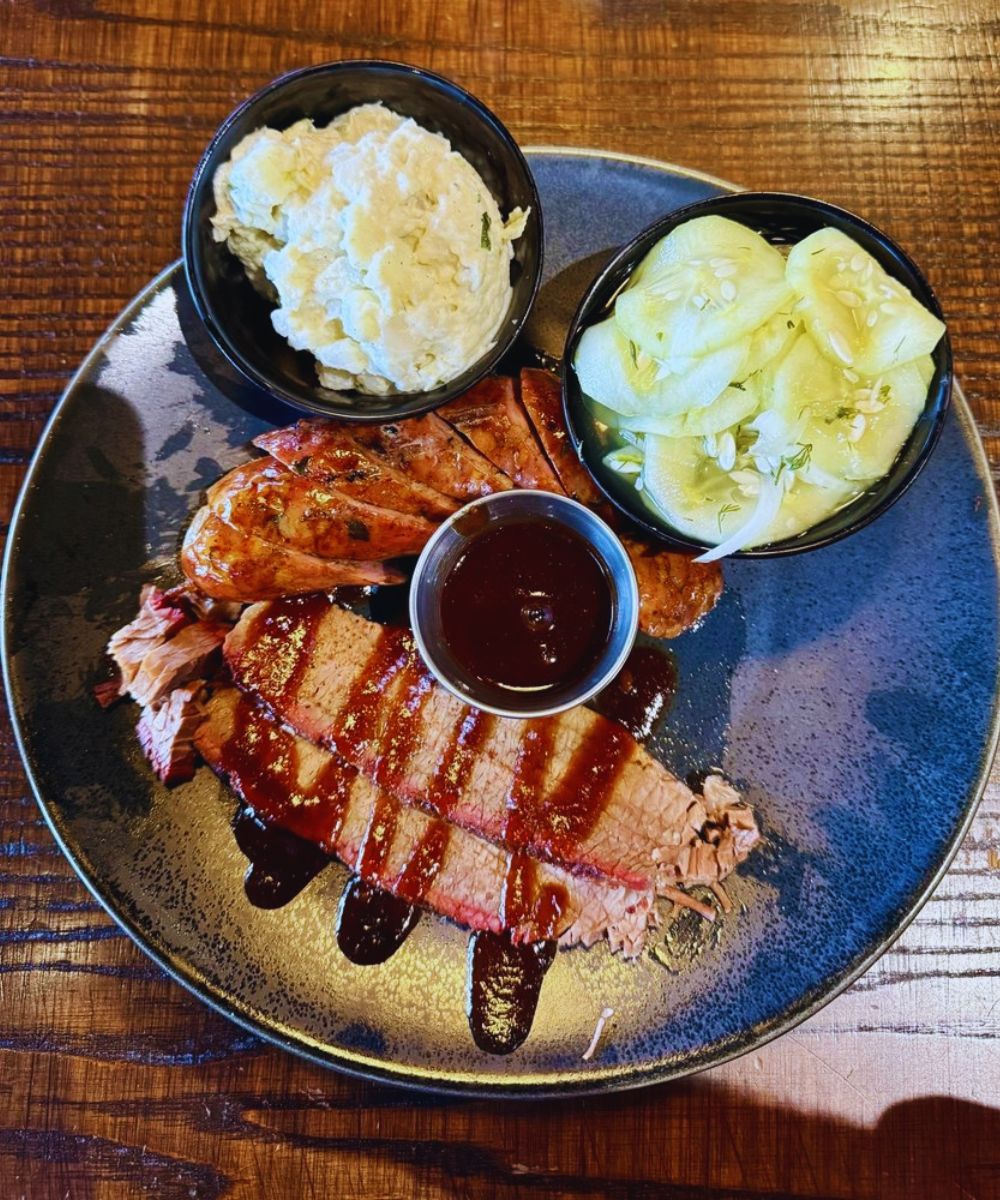 Photos for Q39 South