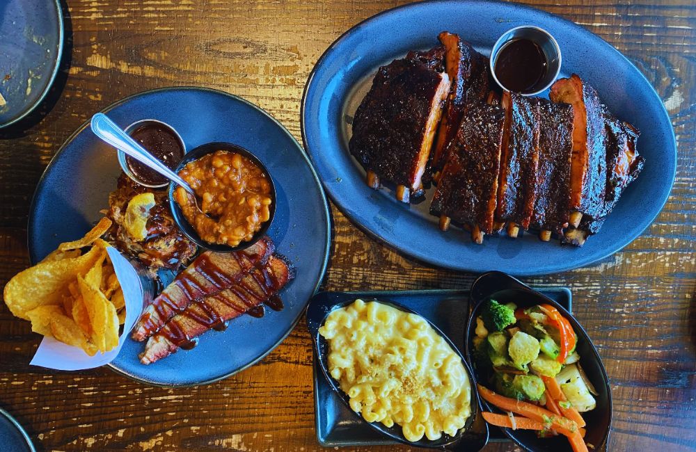 Photos for Q39 South