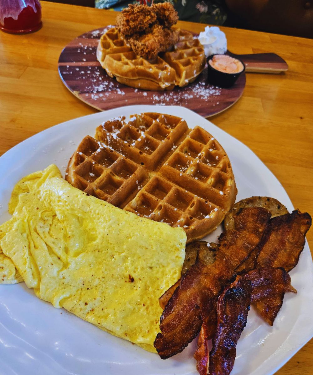 Photos for The Hen and The Hog