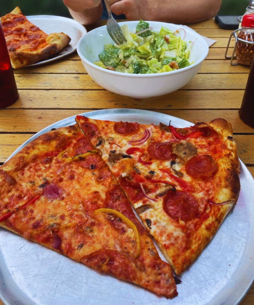 Photos for Pizza Delicious