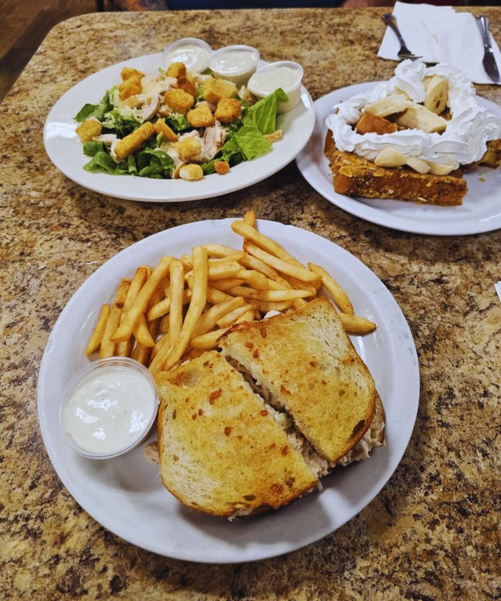 Photos for Carolyn's Cafe