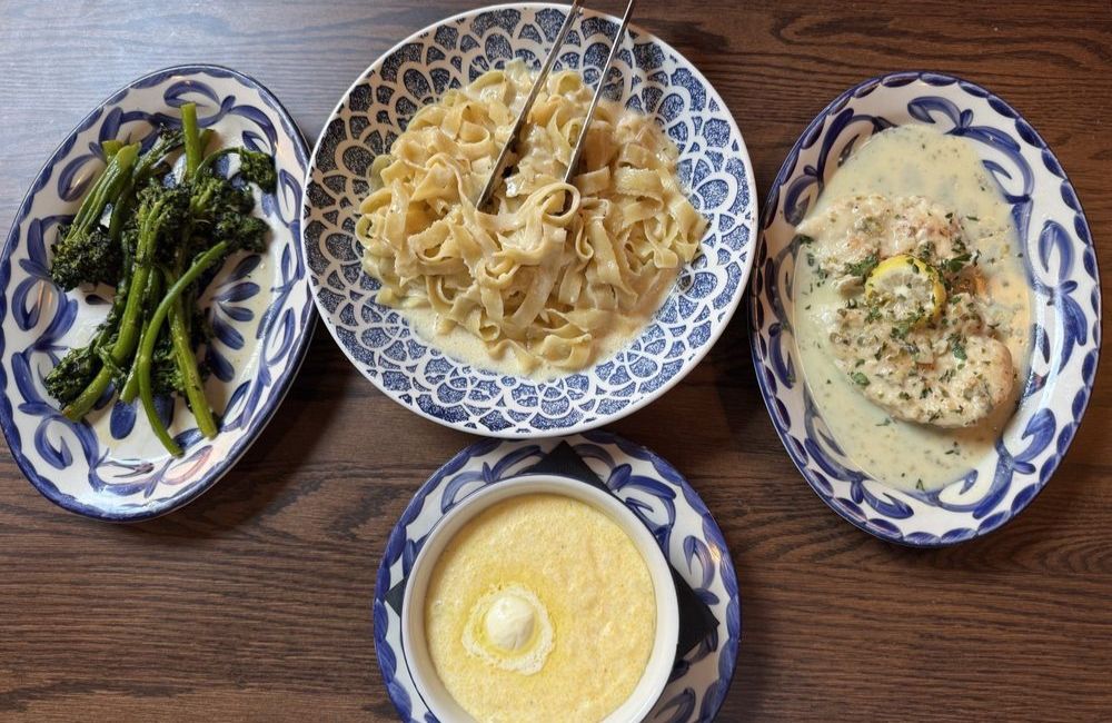 Photos for Mia's Italian Kitchen