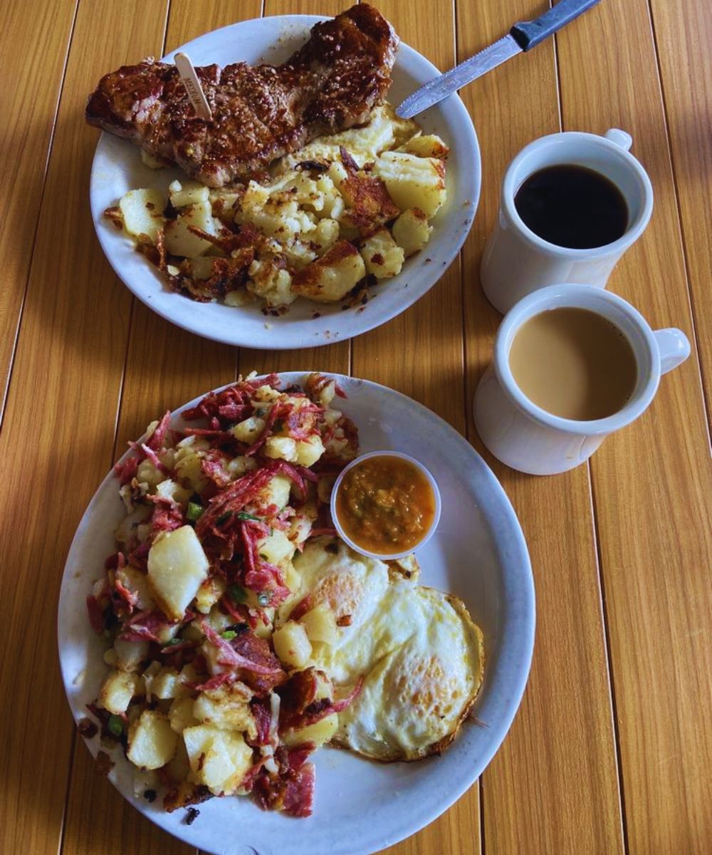 Photos for Carolyn's Cafe