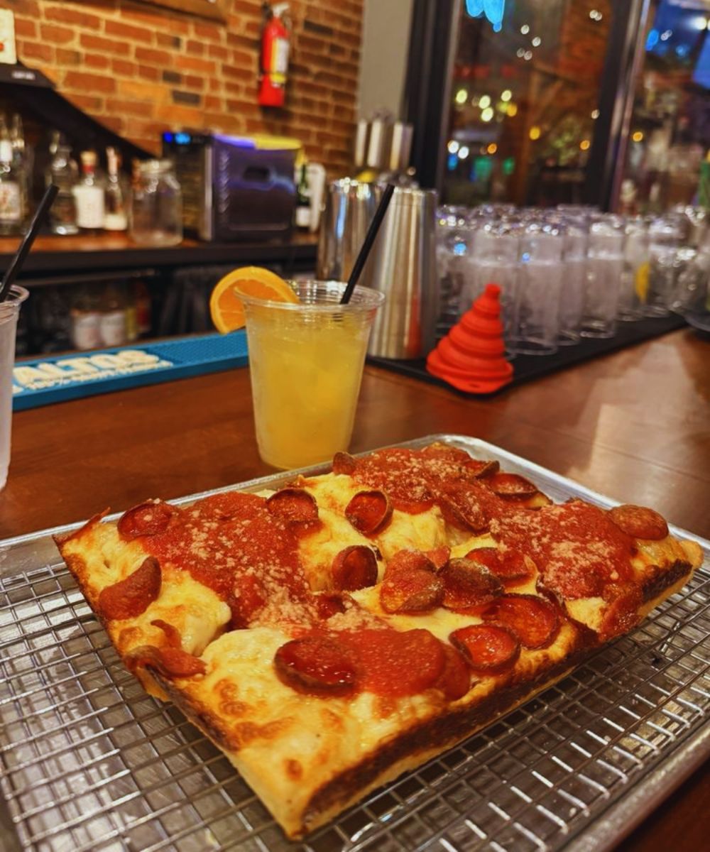 Photos for Underground Pizza