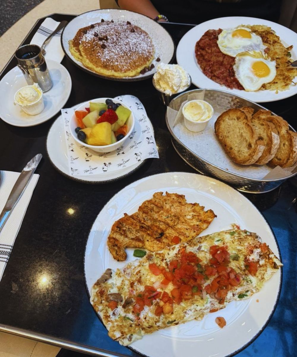 Photos for Tops Diner