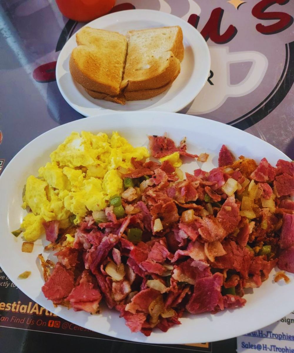 Photos for Lou's Diner