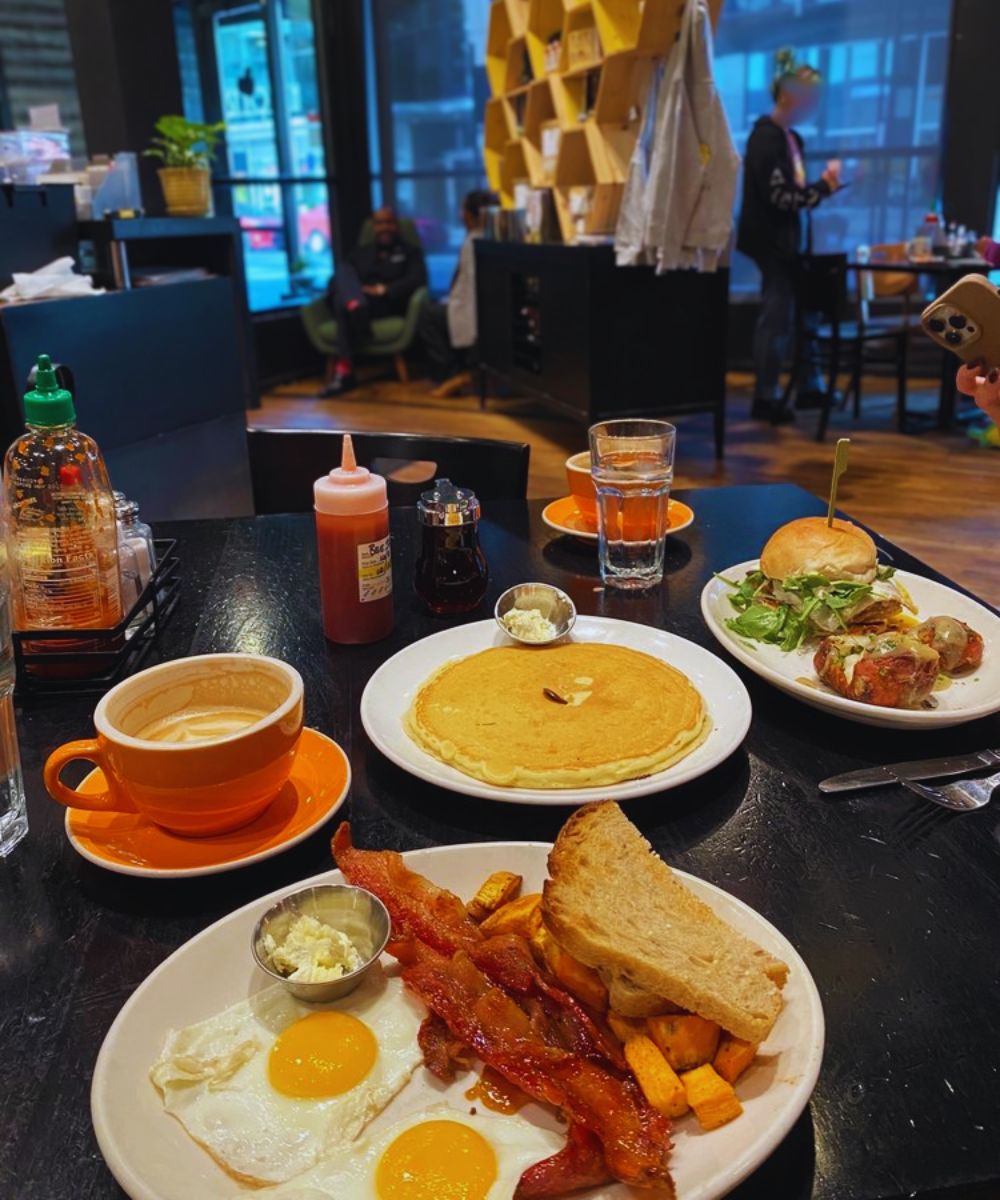Photos for Sleepy Bee Cafe - Downtown