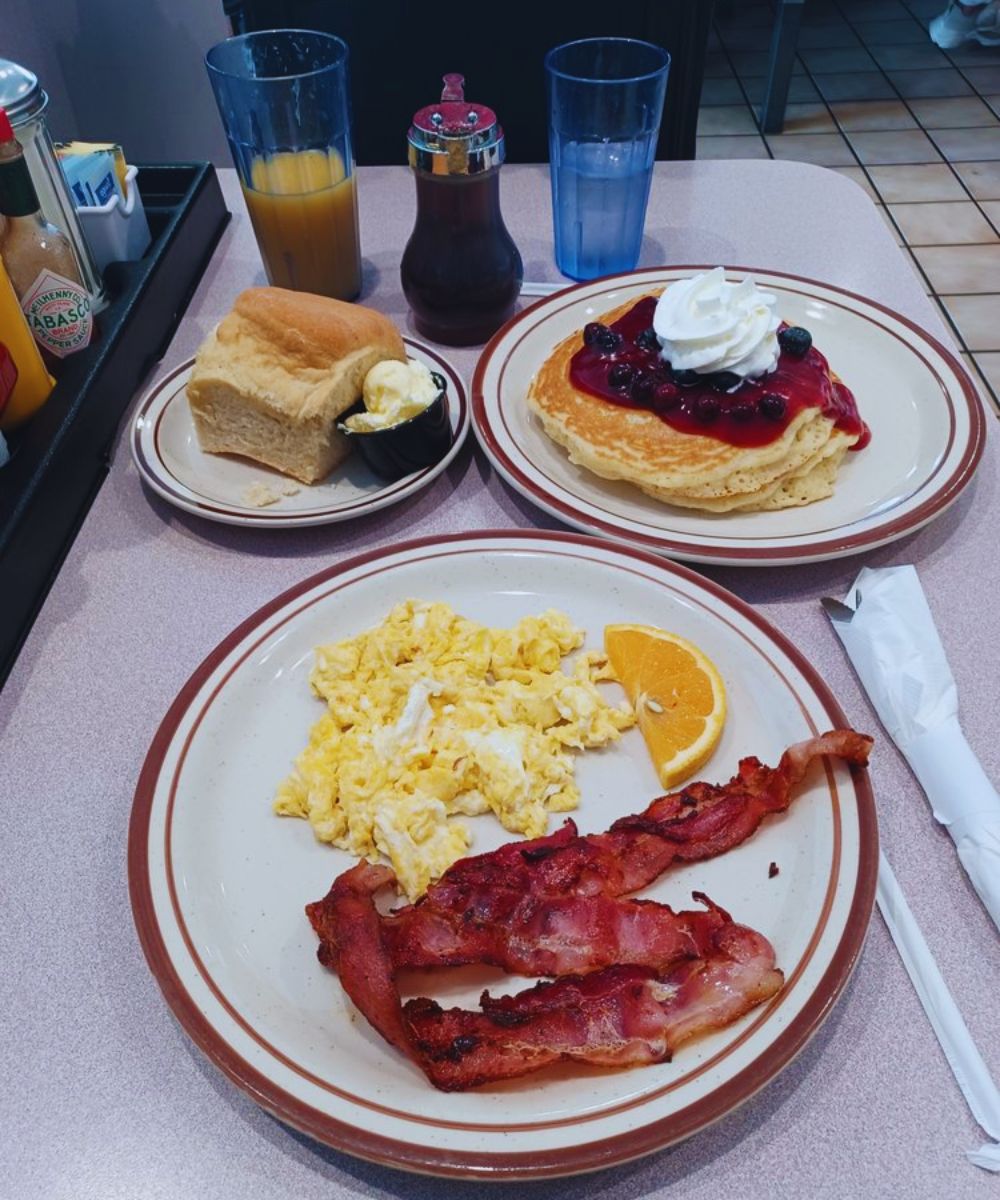 Photos for Blueberry Hill Family Restaurant