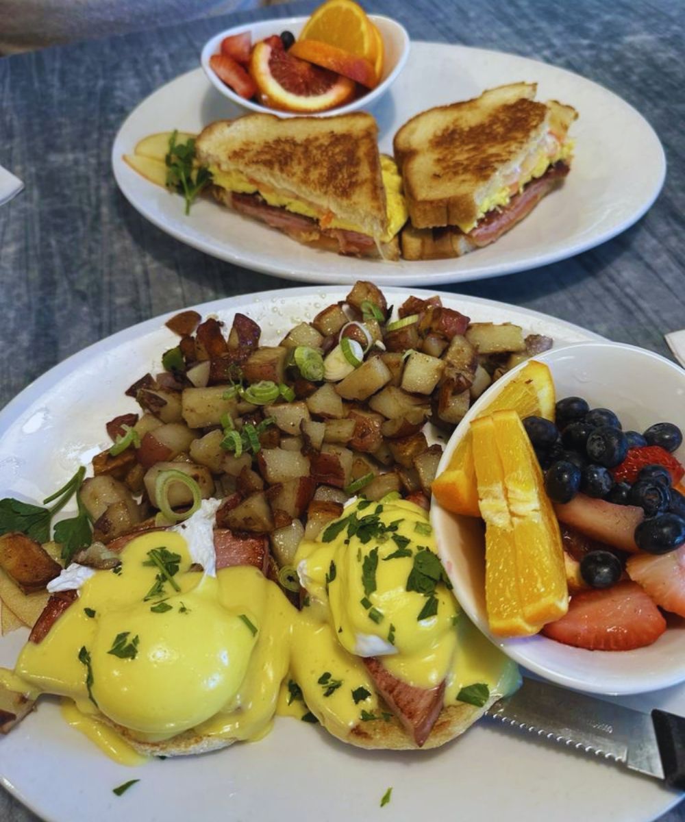 Photos for Hot Off The Griddle