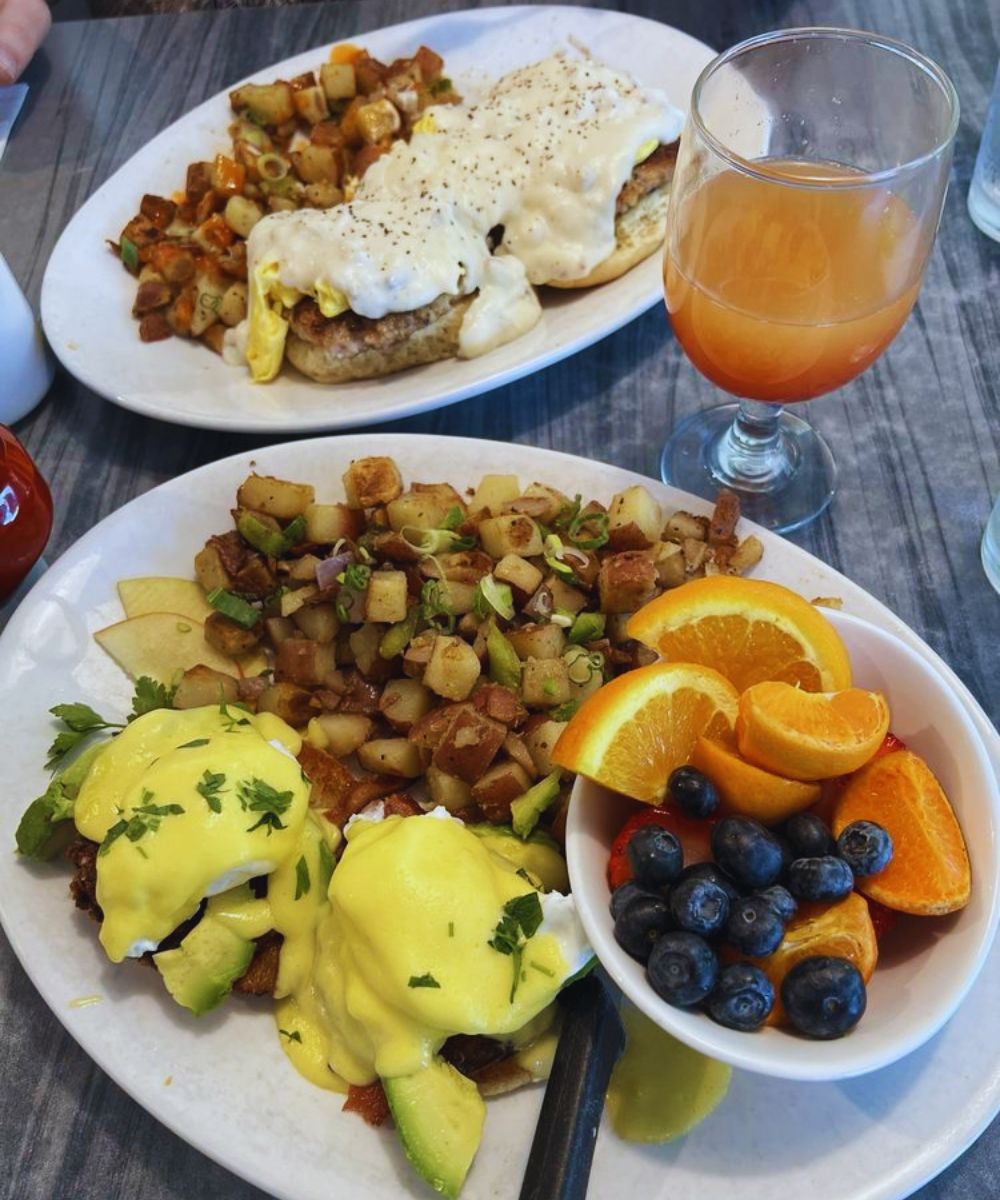 Photos for Hot Off The Griddle
