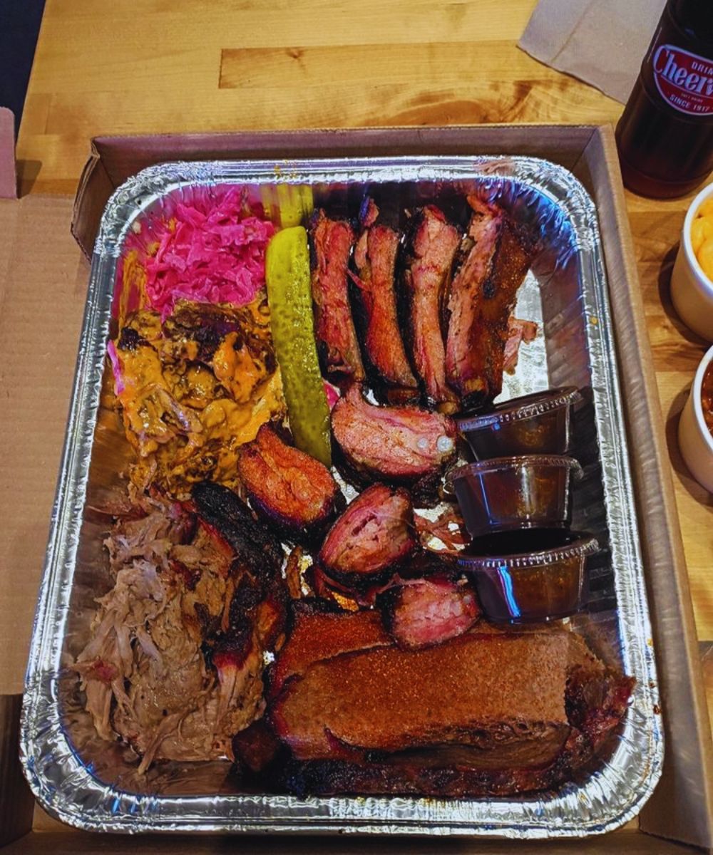 Photos for Ray Ray's Hog Pit
