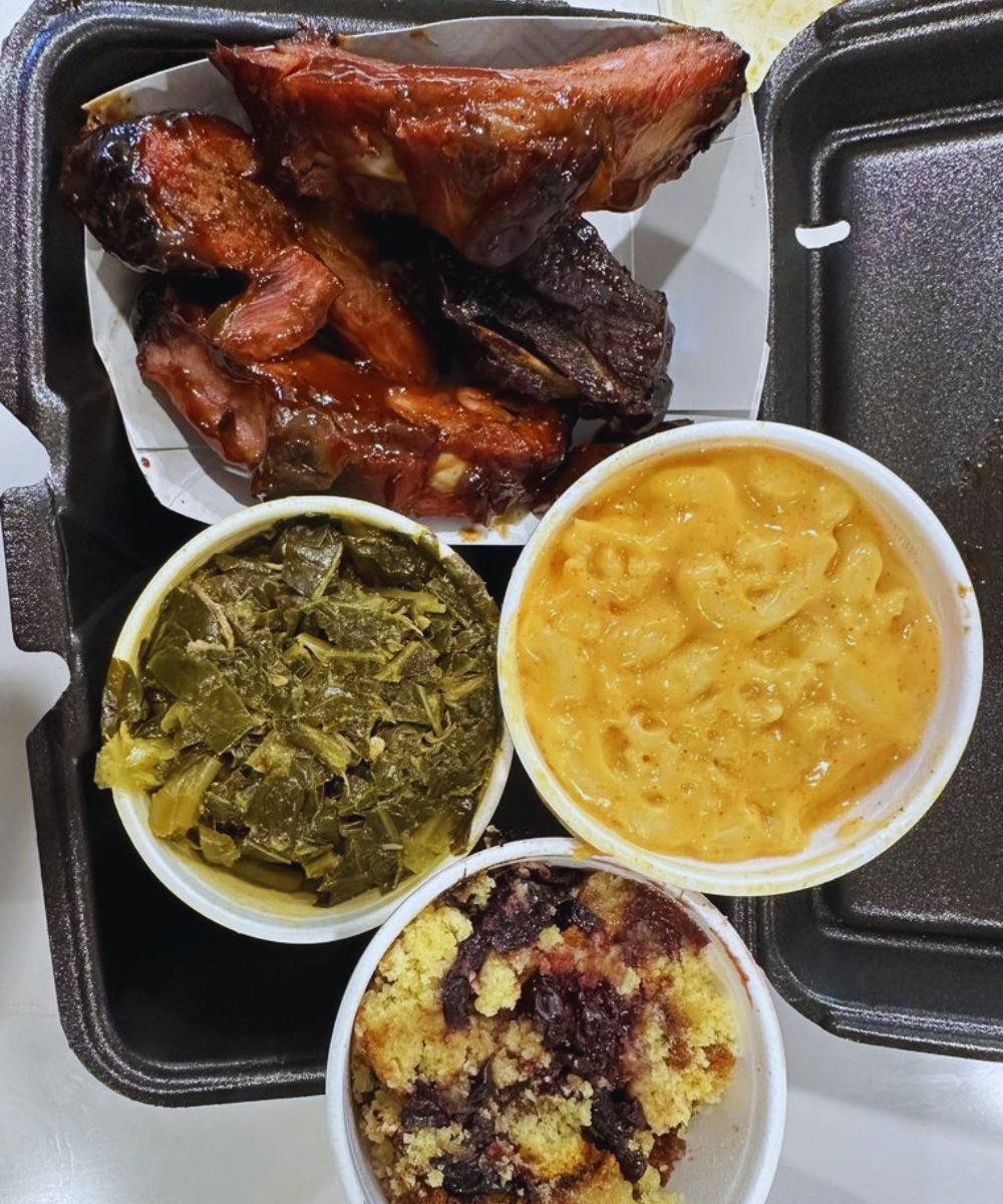 Photos for Ray Ray's Hog Pit