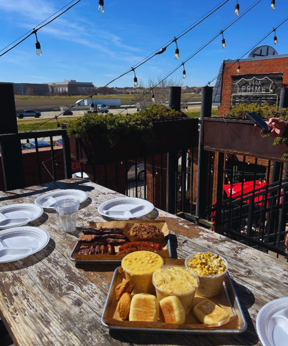 Photos for The Original Roy Hutchins Barbeque
