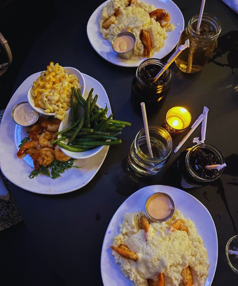 Photos for Mom's Kitchen & Bar