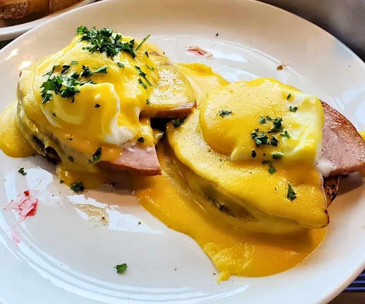 benedict at Bessie's Diner in Janesville, WI