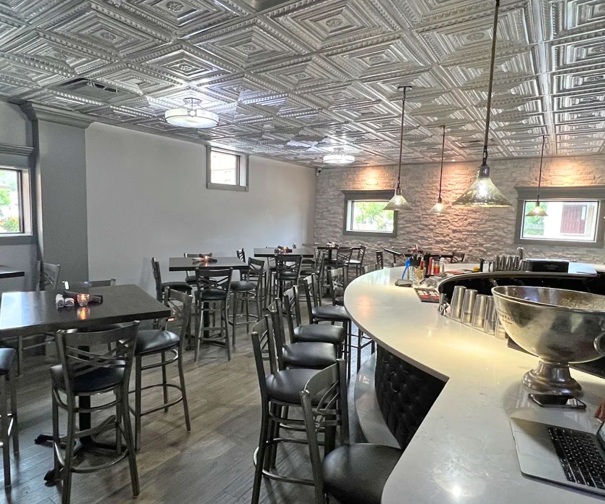 interior of Nectar of the Tupelo in Euclid, Ohio