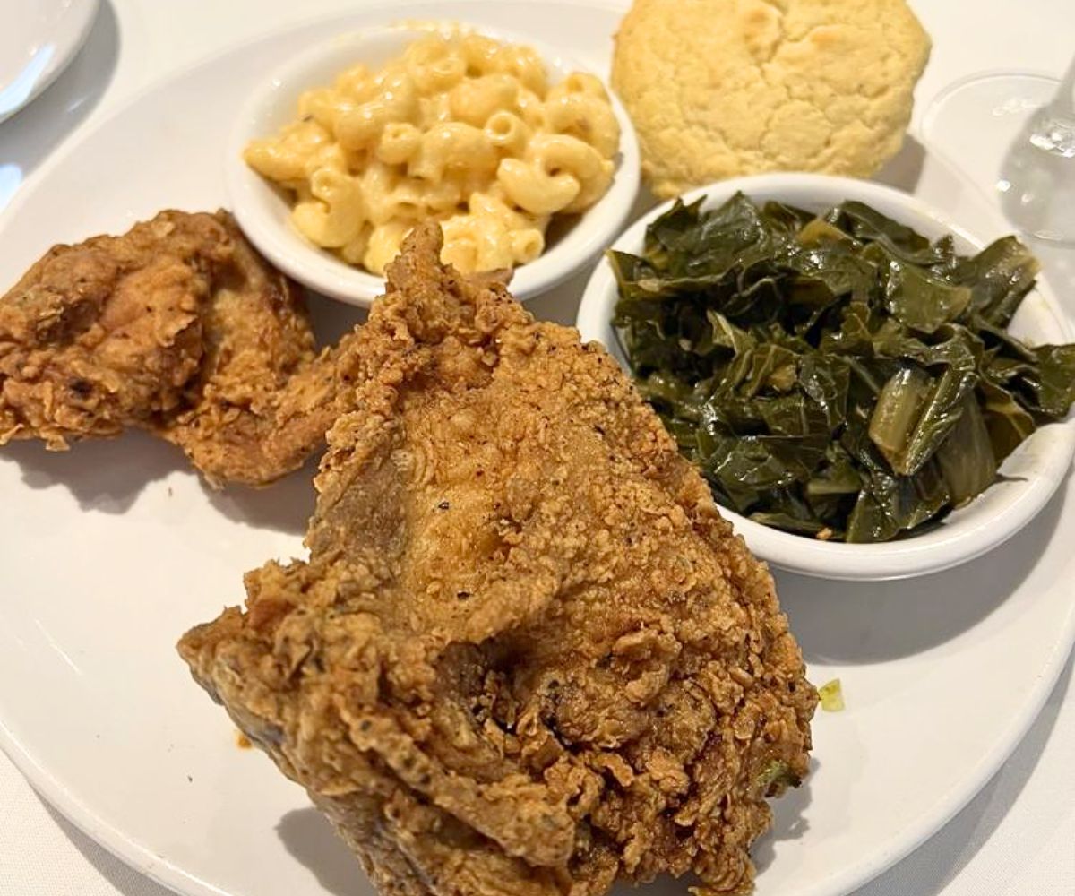 Fried Chicken at Table 100 in Flowood, Mississippi
