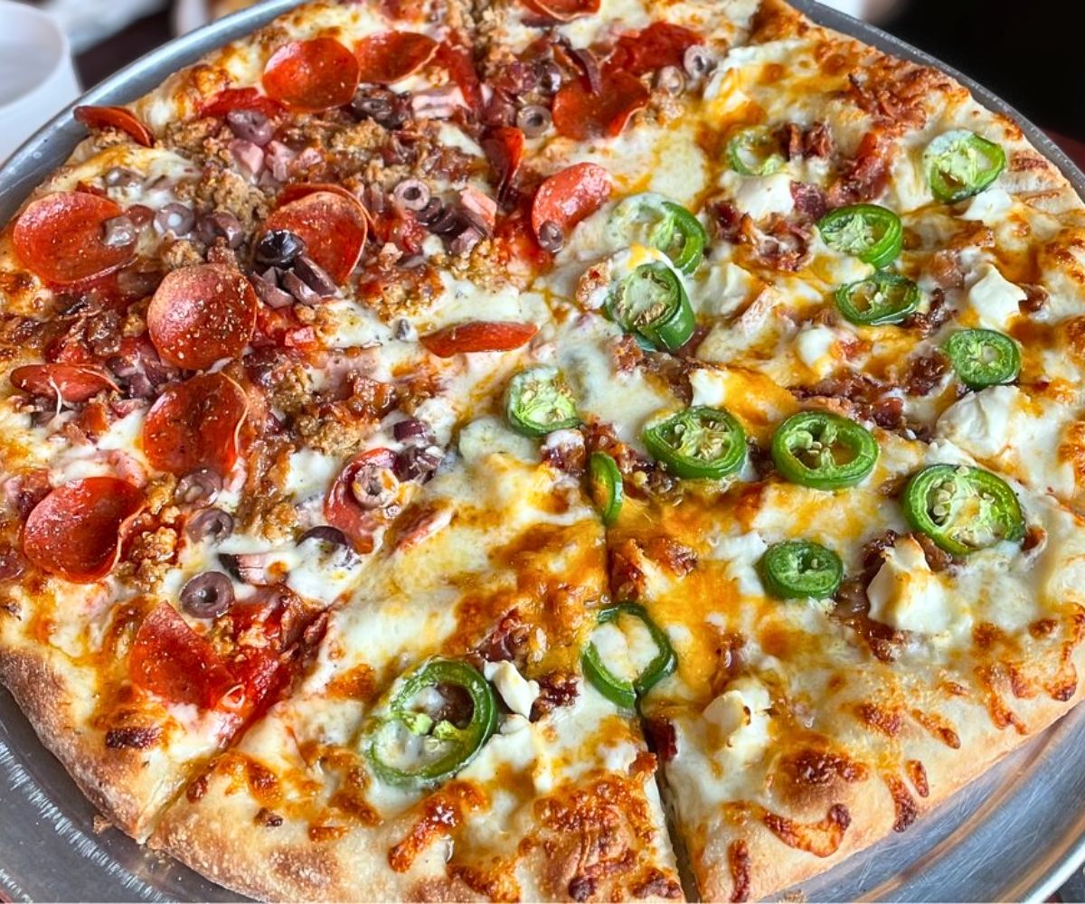 half smothers park and half jalapeno popper pizzas at Fetta Specialty Pizza & Spirits in Owensboro, Kentucky