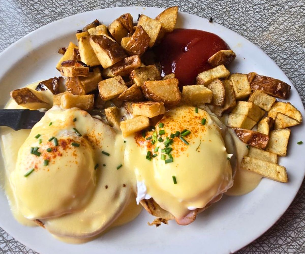 Eggs Benedict at Sweet Betty's in Gresham, OR