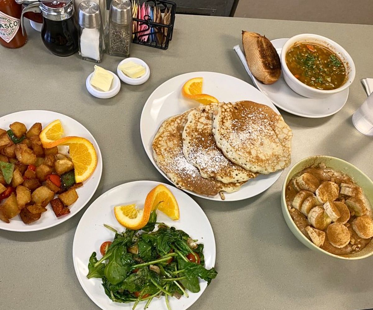 dishes at Cafe Talya in Bayonne, New Jersey