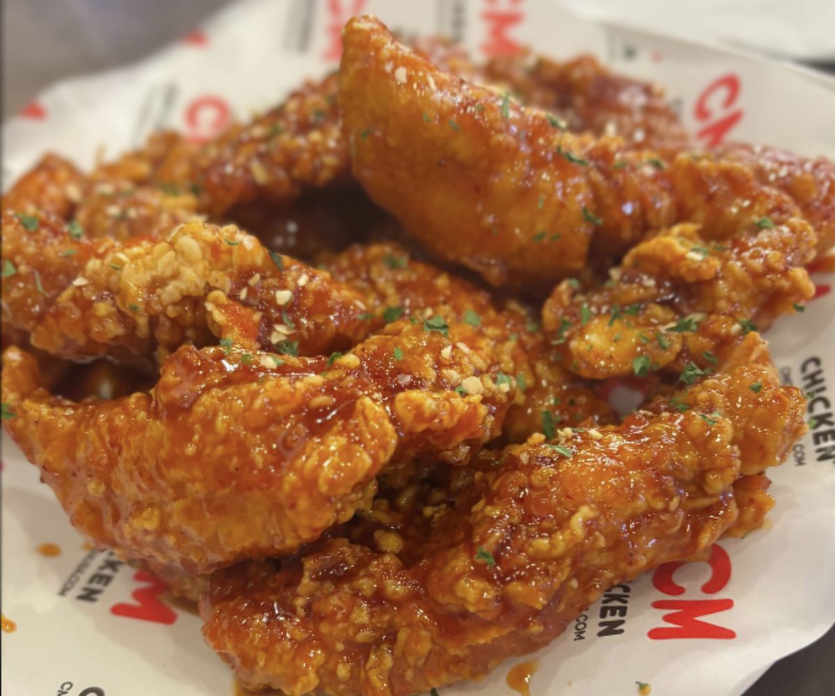 delicious fried chicken at CM Chicken in Cincinnati ohio