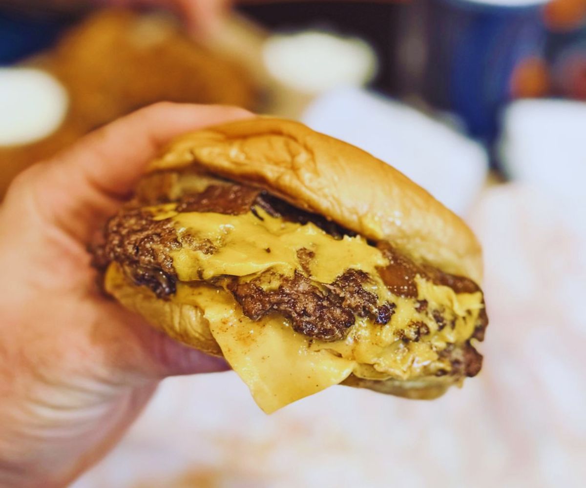 Surefire Market - Cheeseburger
