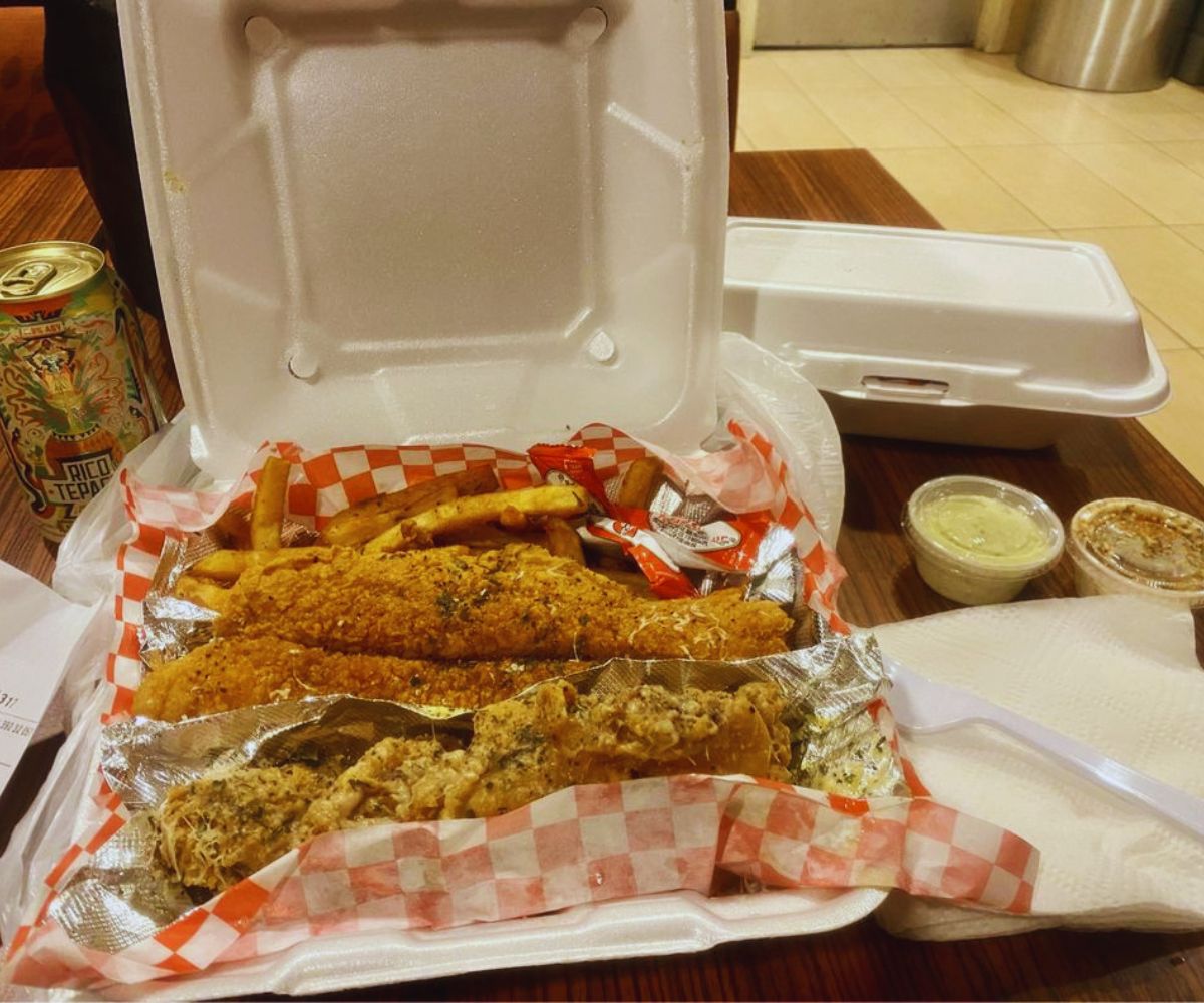 Wings+Fish Combo: Cajun Fish and Garlic Parmesan Pepper Wings & Pork Eggrolls