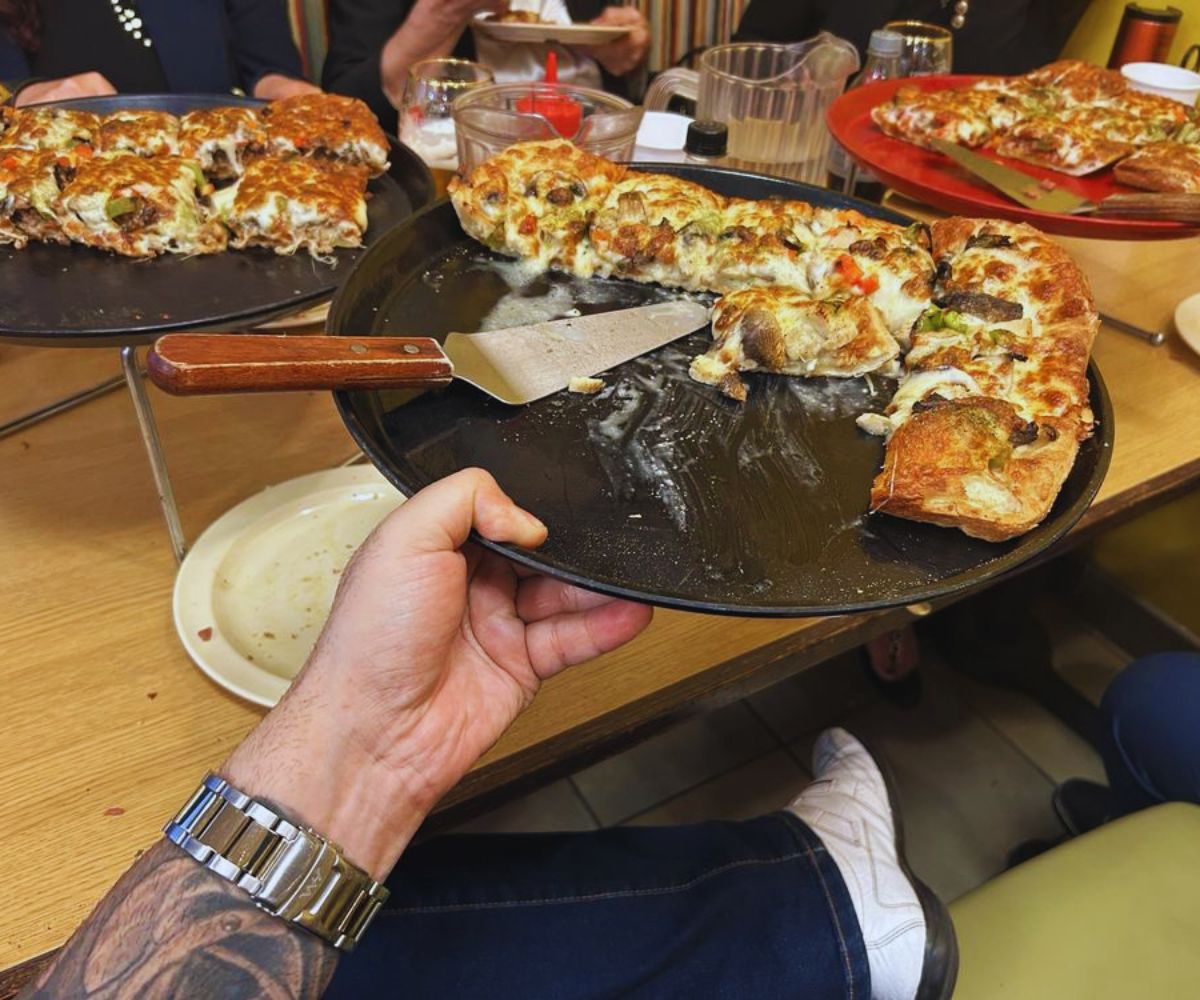 Wowmia Pizza - Different Iranian Pizzas