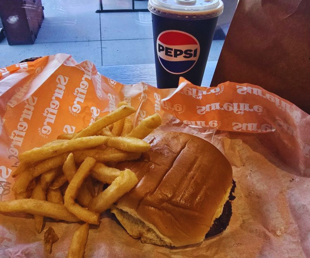 Surefire Market - The Classic with Fries & Pepsi Zero