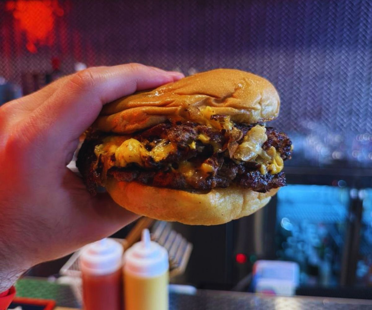 Cosmo Burger XR - Double Cheeseburger