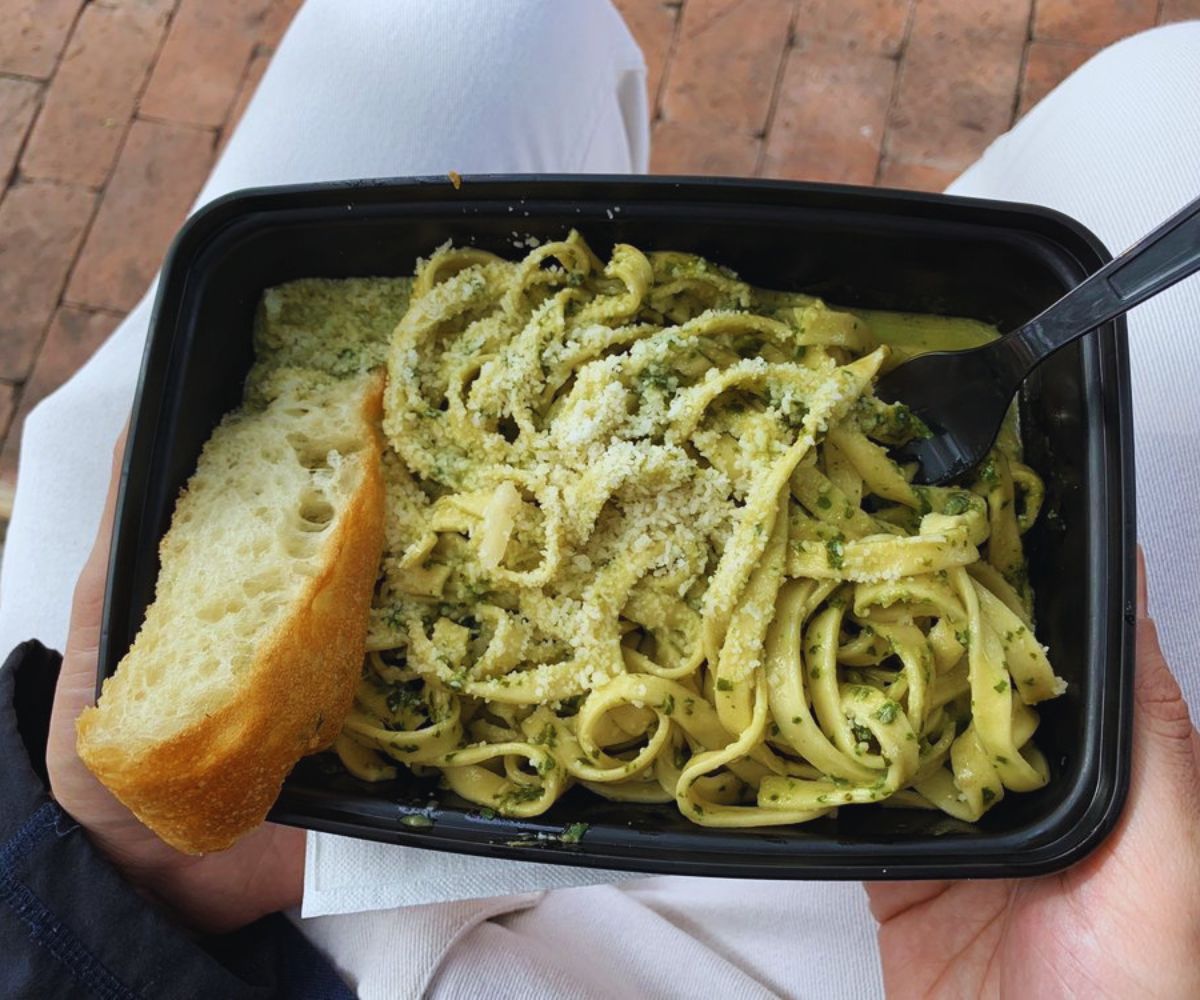Ceres - Tagliatelle with Pesto and Focaccia Dipper