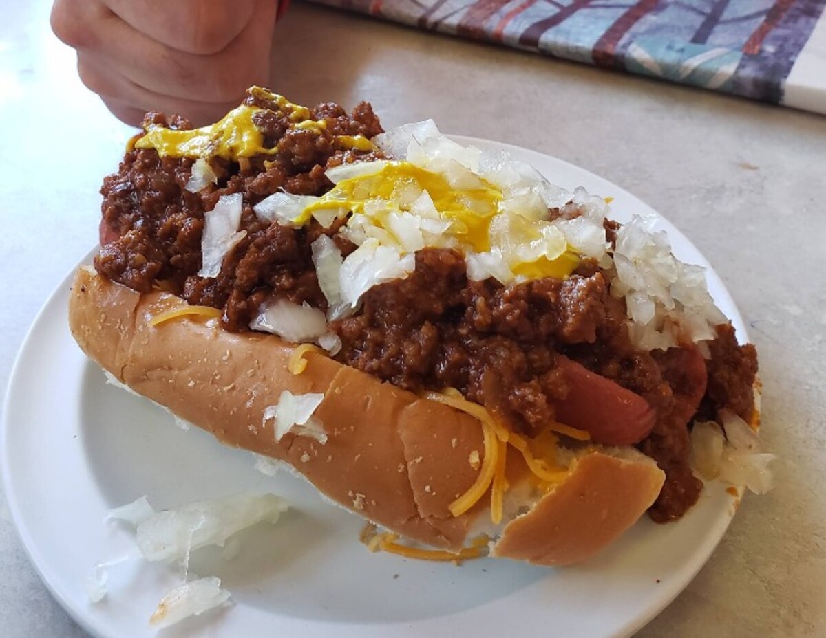 Food at Bob's Hamburg located in Akron, OH