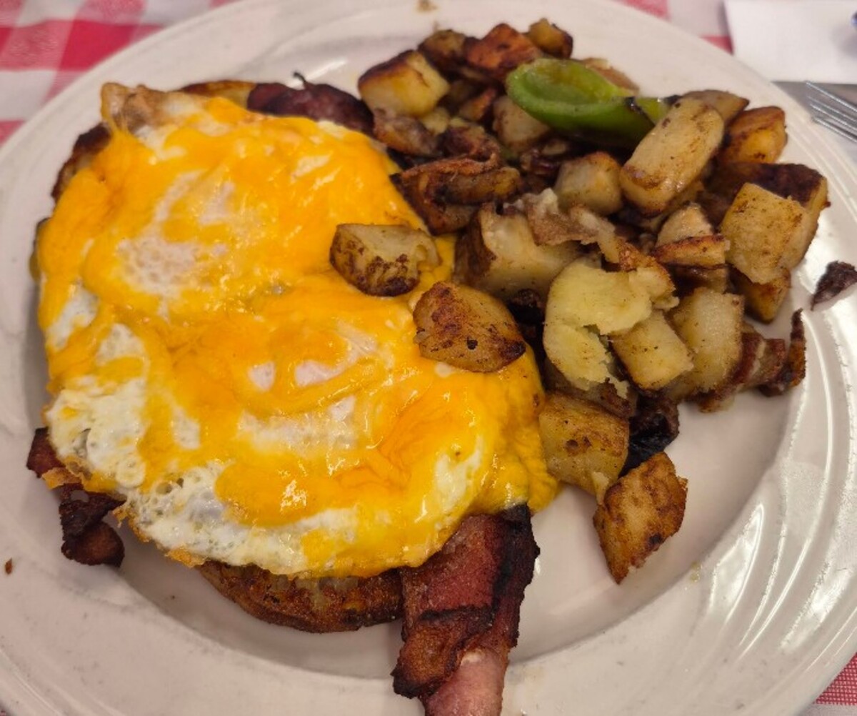Food at Frank's located in Tucson, AZ