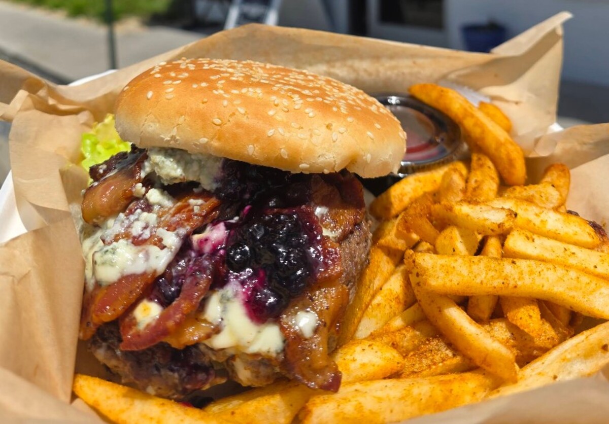 Food in Winnie's Tavern, Wilmington, NC