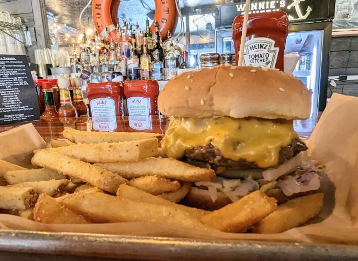 Food in Winnie's Tavern, Wilmington, NC