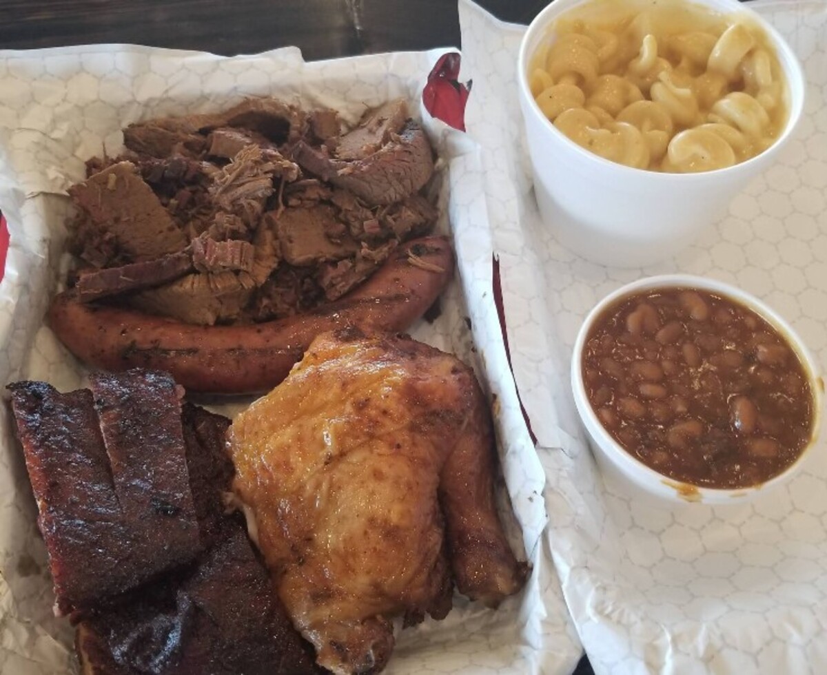 Food in TomKen's Bar & Grill, West Allis, WI