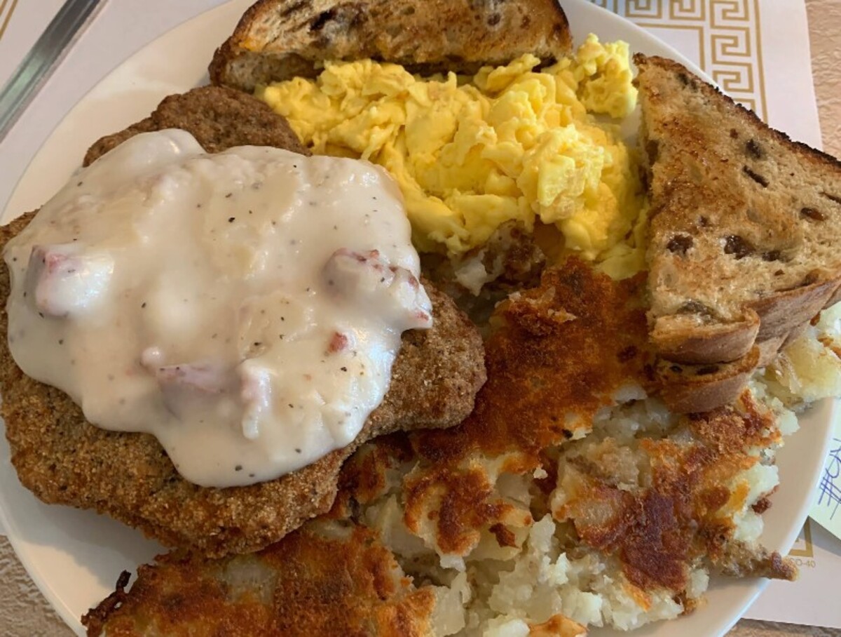 Food in Fred's Diner, Akron, OH