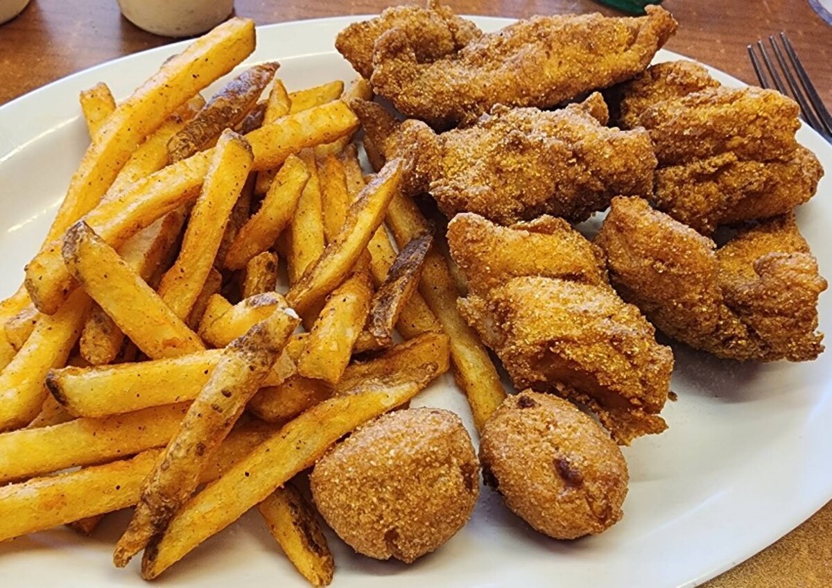 Food at Melissa's Country Cafe located in Bowling Green, KY
