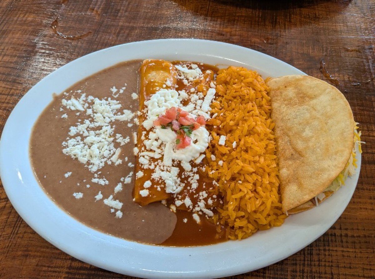 Food in Las Mañanitas, Clovis, CA