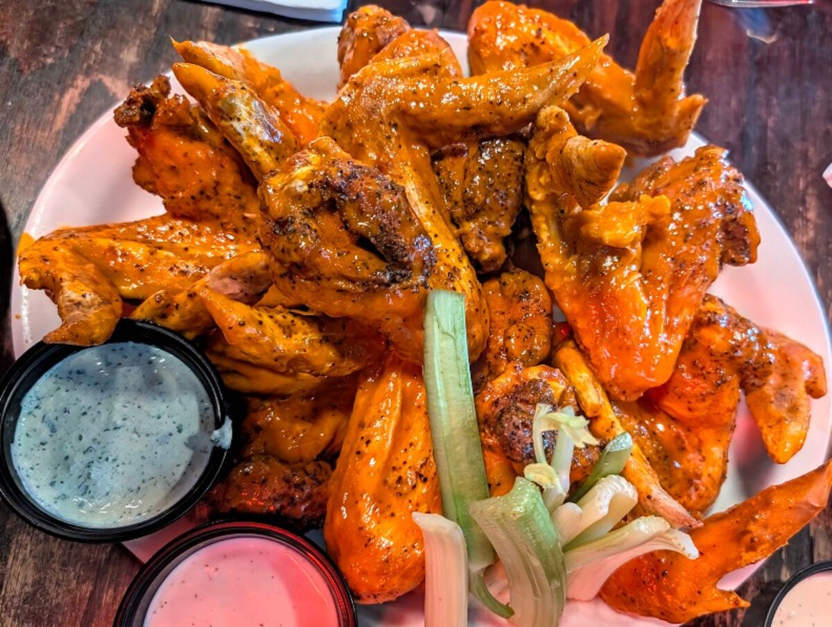 Food in The Peanut, Overland Park, KS