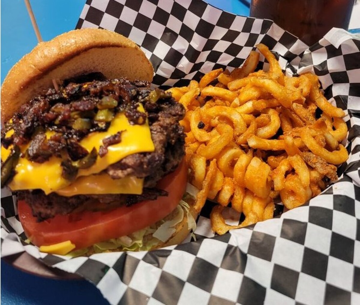 Food in Mixed Up Burgers, Grand Prairie, TX