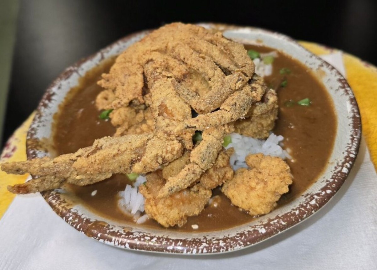 Food in Seither's Seafood, Harahan, LA